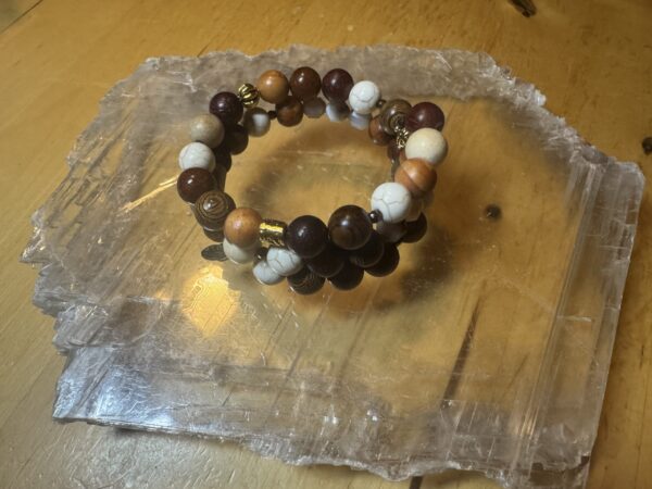 Wood, Agate and Howlite Wrap Bracelet
