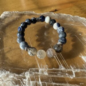 Sodalite and Faceted Agate Bracelet